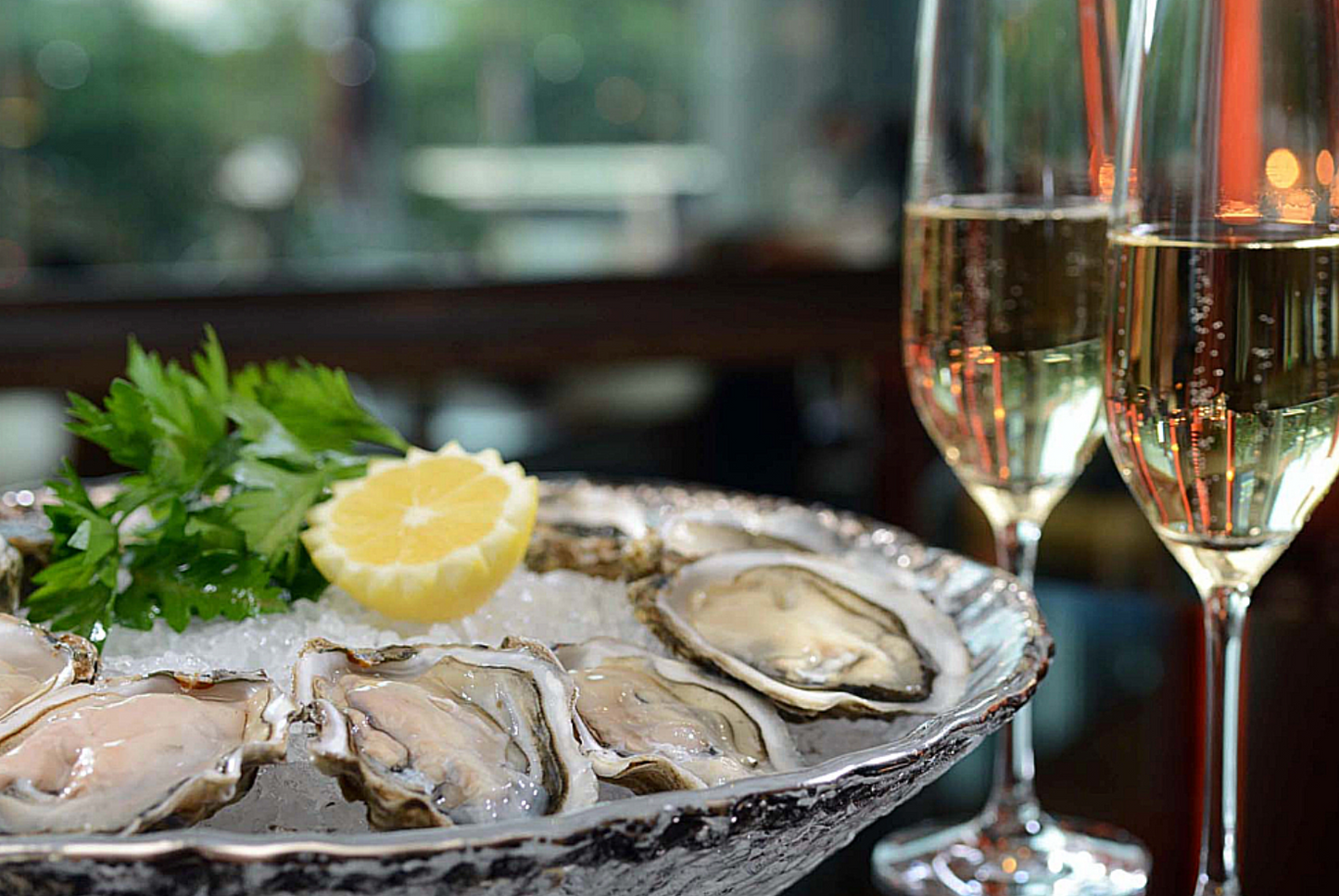 Ring In the New Year With The Perfect Match: Raw Oysters & Champagne