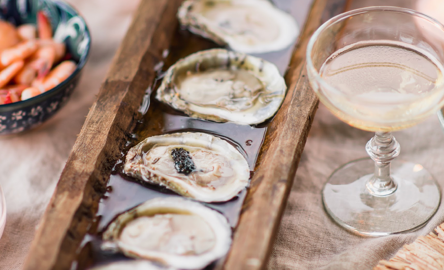 What Goes with Fresh Oysters? Our Top 7 Pairings Guaranteed to Delight!